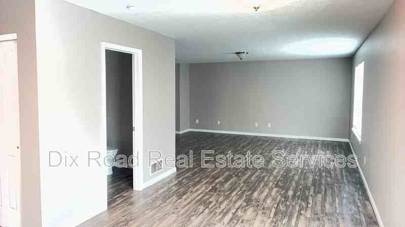 244 Timber Hill Dr - Photo 4 of 16