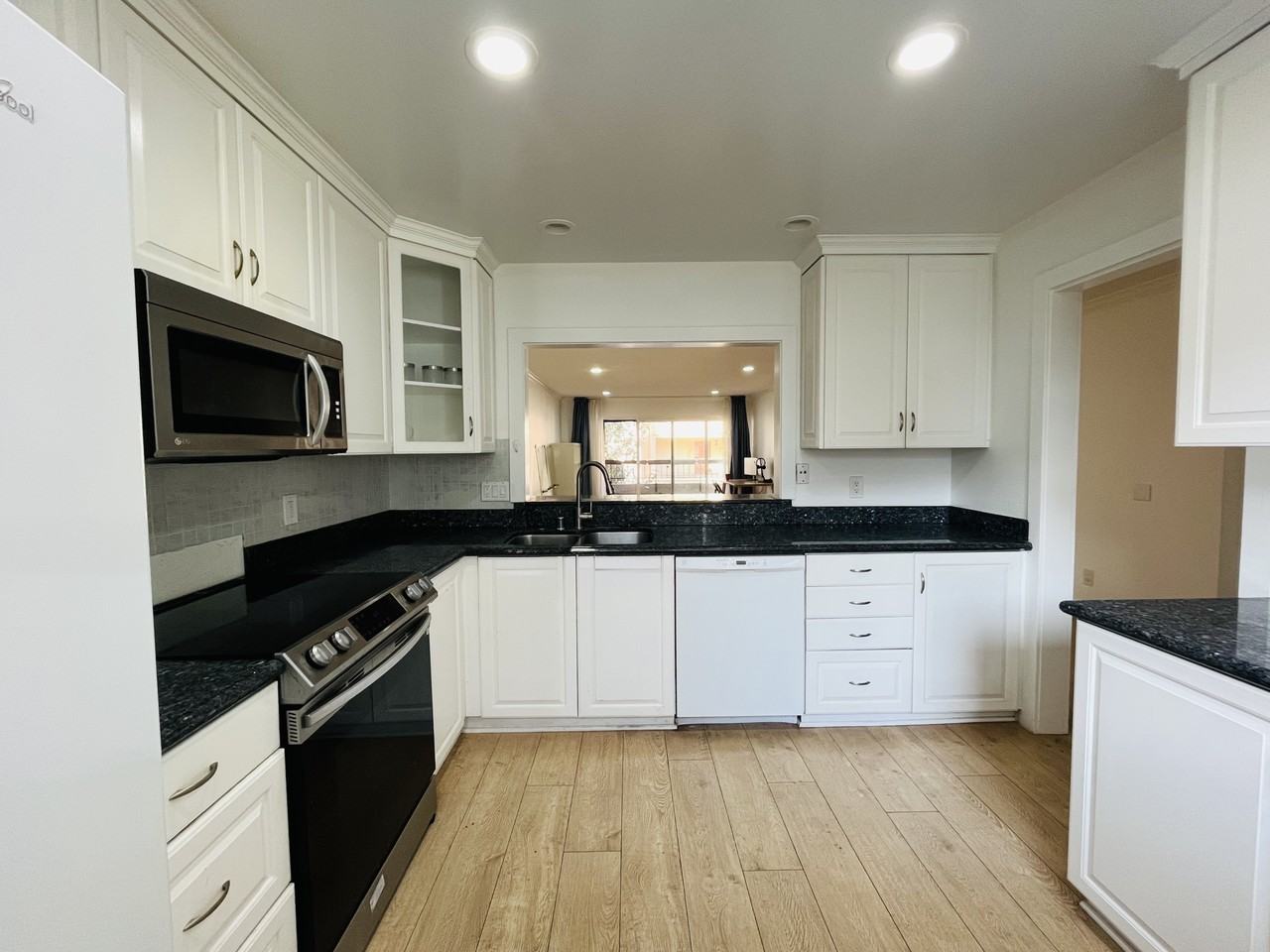 3525 Lebon Dr #219 - Photo 7 of 10