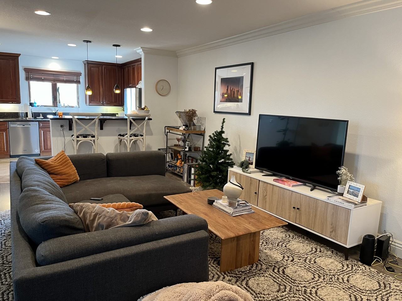 525 Marine St #5 - Photo 6 of 13