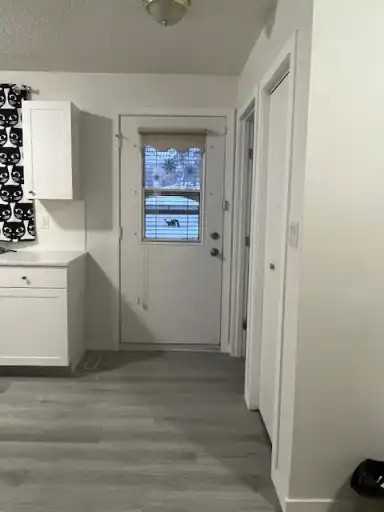 12711 122 St Nw - Photo 3 of 8