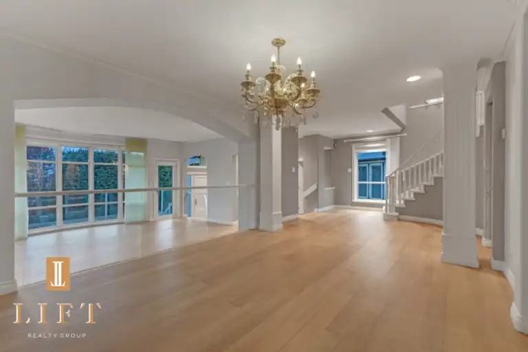 1768 Ocean Park Rd - Photo 2 of 30