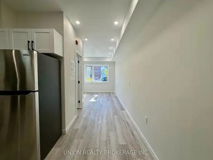 1184 Queen St E #1 - Photo 5 of 8