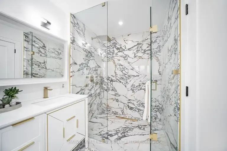 67 Lesmount Ave - Photo 4 of 29