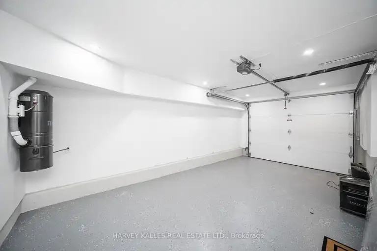 67 Lesmount Ave - Photo 7 of 29