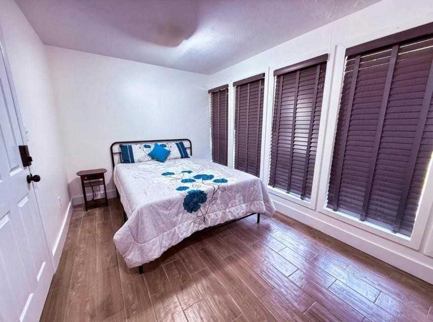 5140 River Bluff Lane - Photo 2 of 10