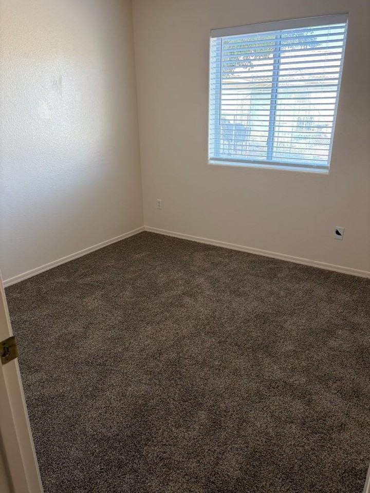 2480 Cutter Ln - Photo 6 of 10