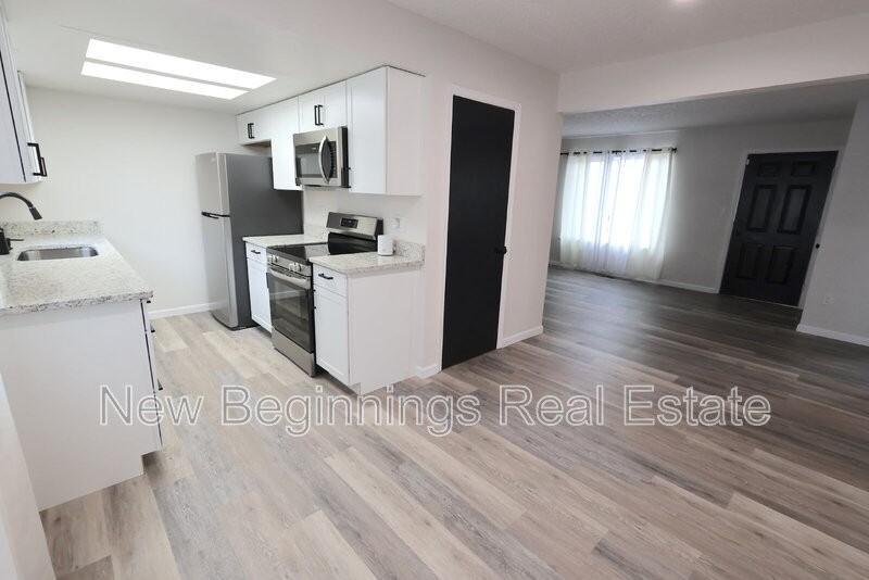 2319 Stepping Stones Way - Photo 7 of 25