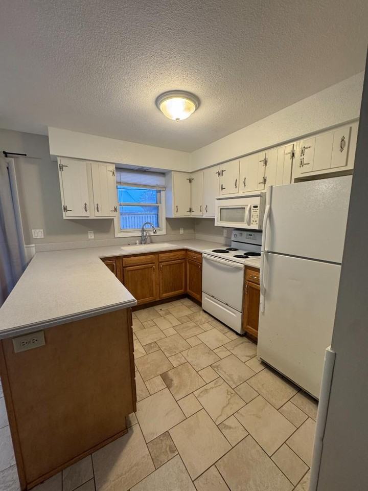 5111 Cleveland Ave - Photo 2 of 10