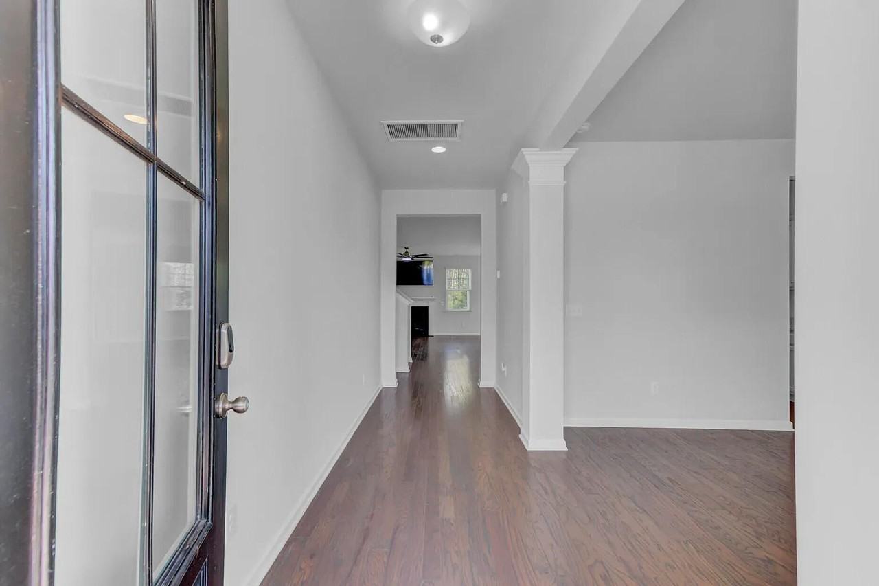 129 Nolin Rd - Photo 7 of 11