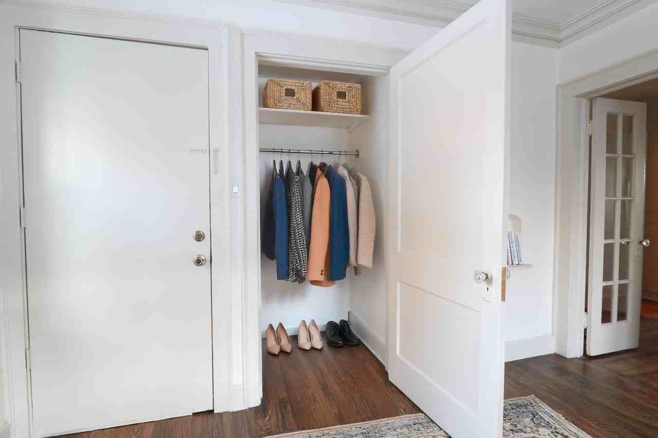 The Lona L Apartments - Photo 4 of 10