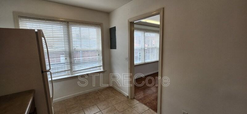 8154 Whitburn Dr #54-2W - Photo 7 of 23