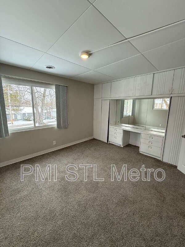 25 S Dellwood Ave - Photo 4 of 6