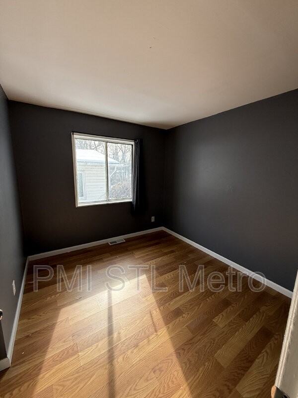 10189 Count Dr - Photo 2 of 9