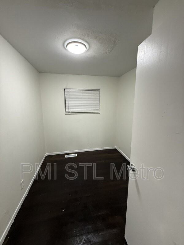 10613 Spring Garden Dr - Photo 6 of 8