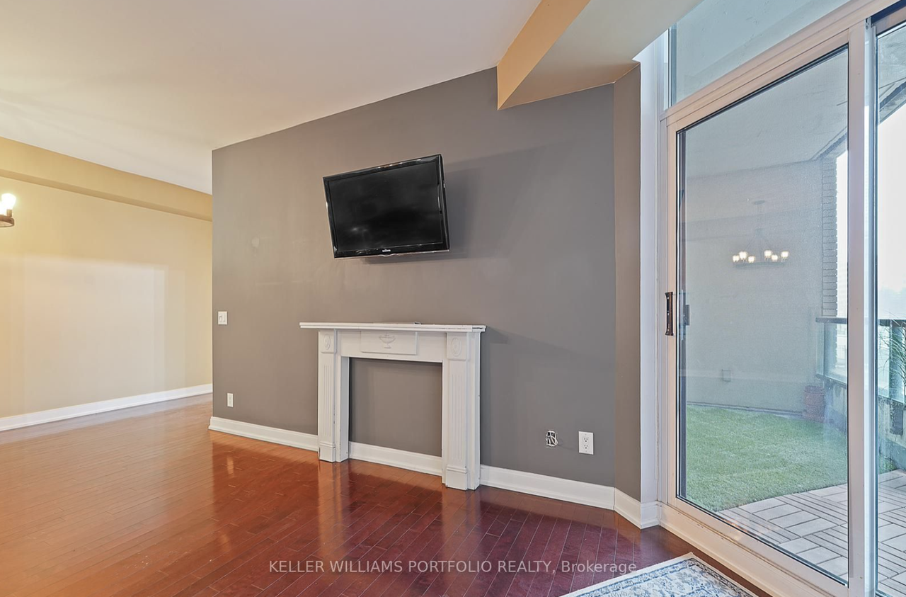 88 Broadway Avenue #201 - Photo 3 of 8