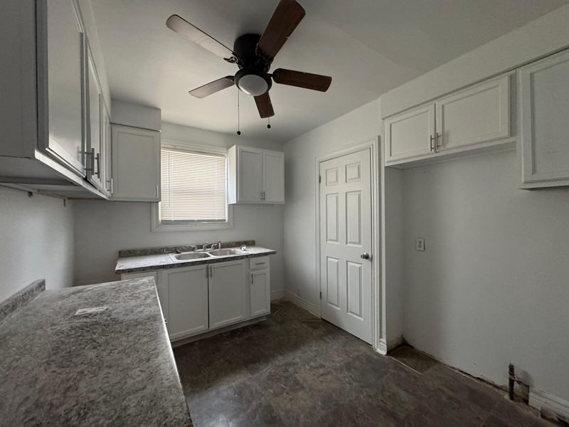 10422 Morley St - Photo 6 of 12