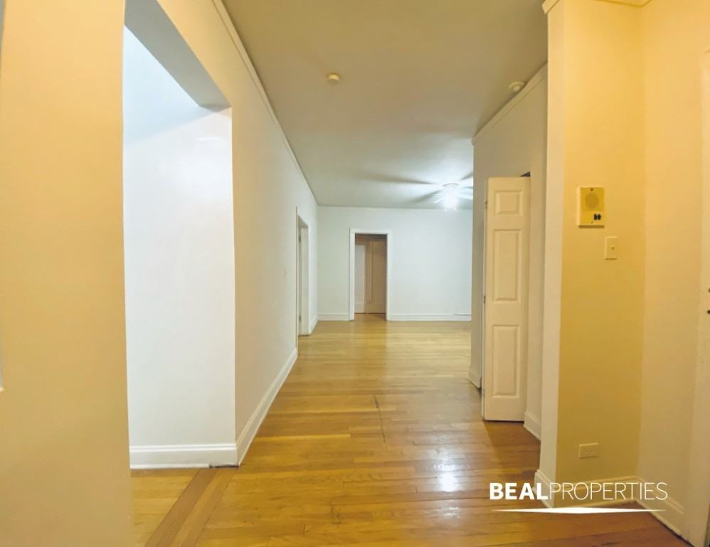 1317 Oak Ave #H1 - Photo 3 of 11