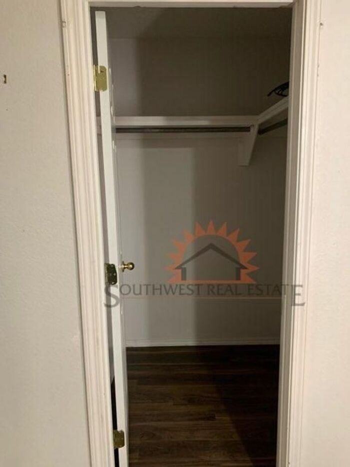 812 S Elgin Ave #2 - Photo 7 of 12