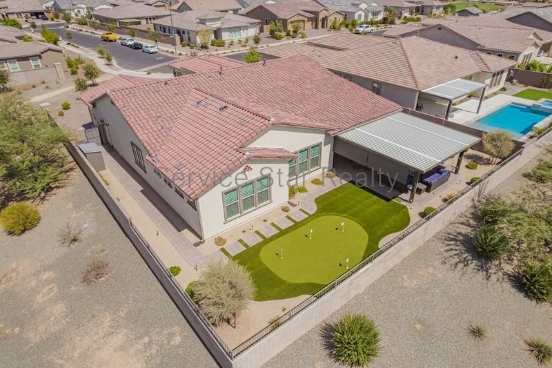 18813 E Peartree Ln - Photo 2 of 13