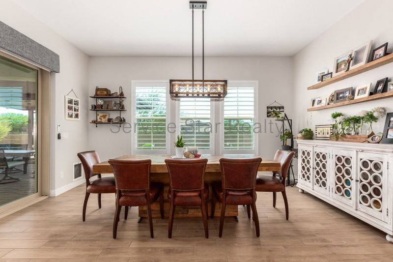 18813 E Peartree Ln - Photo 6 of 13