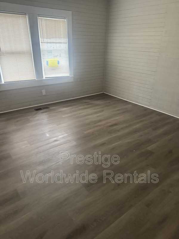 3905 Oates Ave - Photo 6 of 10