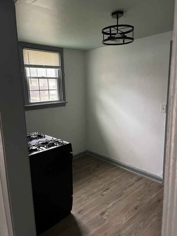 487 Mellon St - Photo 4 of 6