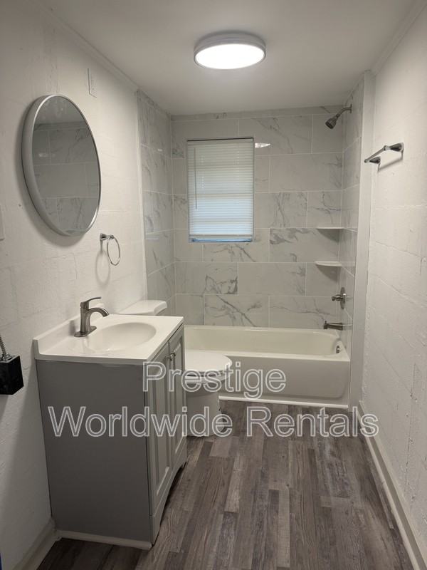 106 Moore St - Photo 4 of 7