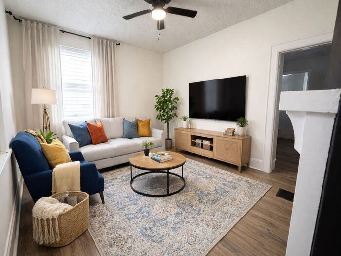 977 Miller Ave #977 - Photo 4 of 26