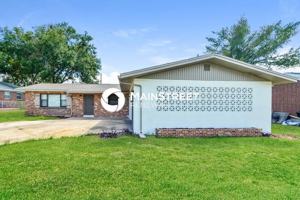 featured image of 1625 Leach Cir