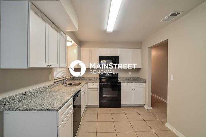 1625 Leach Cir - Photo 7 of 16