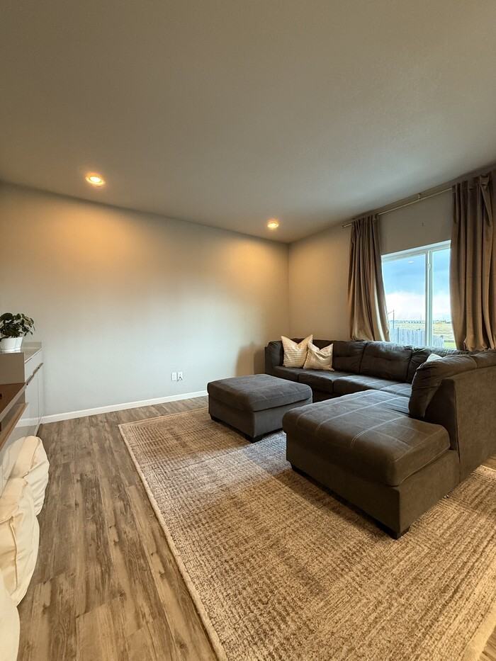 1123 Huntington Ave - Photo 7 of 35