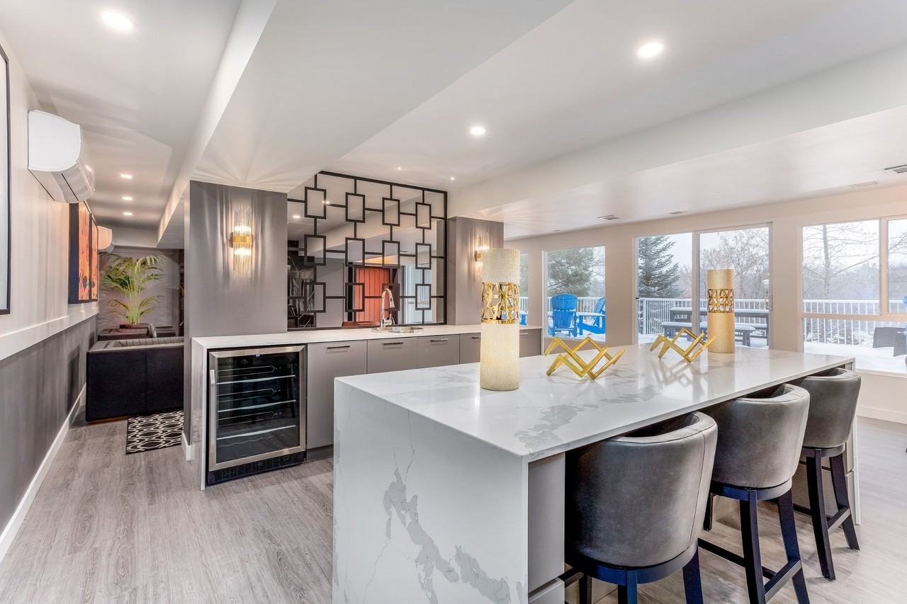 Sturgeon Point Villas - Photo 3 of 7