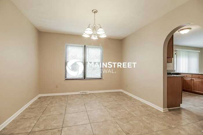 1889 Birkdale Dr - Photo 4 of 19