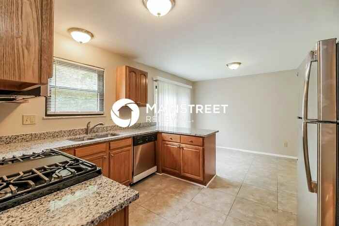 1889 Birkdale Dr - Photo 6 of 19