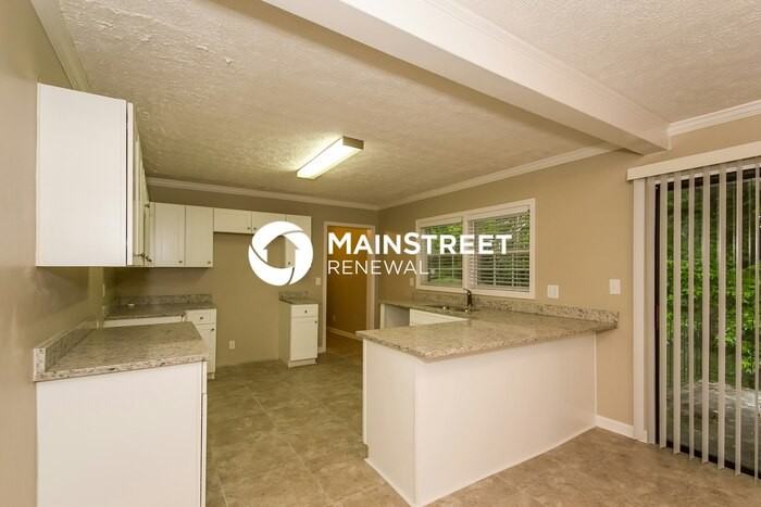 3545 Ingledale Dr Sw - Photo 5 of 15