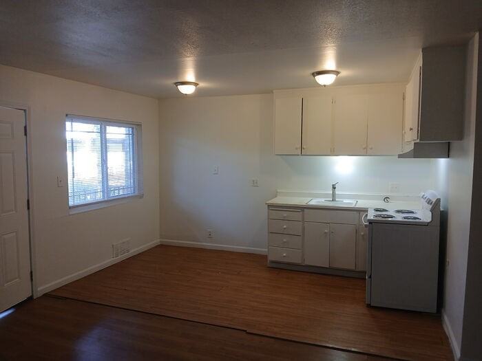 126 E Jamestown St #226 - Photo 7 of 50