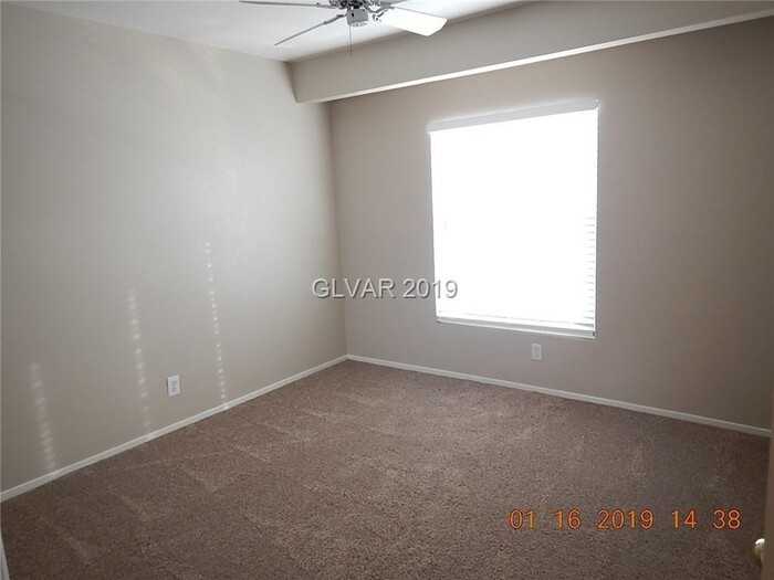 2822 Dawn Crossing Dr - Photo 4 of 29