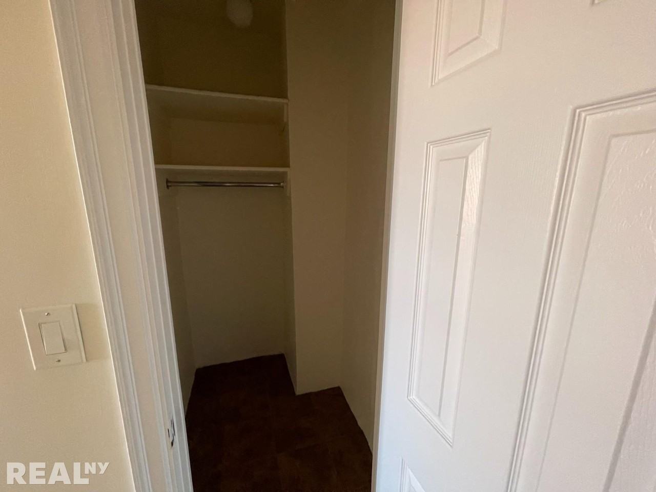 850 Amsterdam Ave #15E - Photo 3 of 5