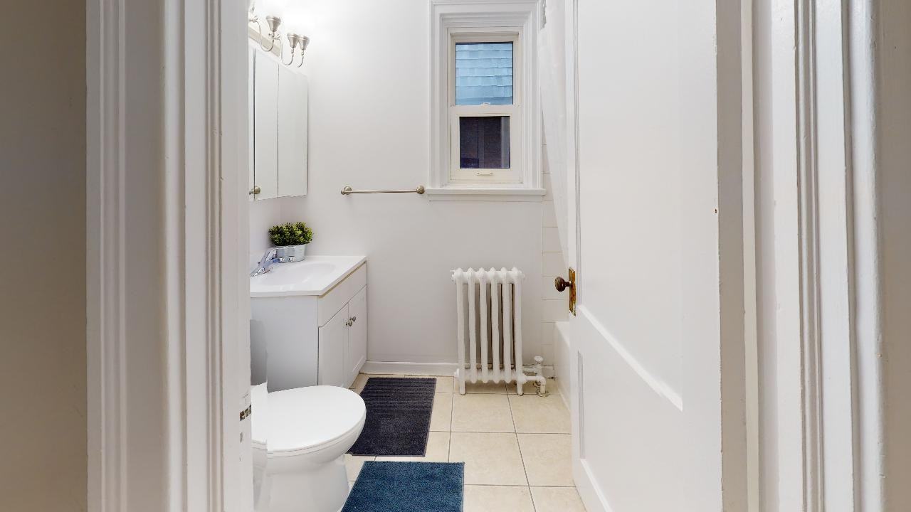 233 Nepean - Photo 7 of 9