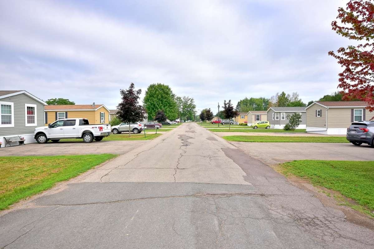 Brookview - Photo 4 of 8