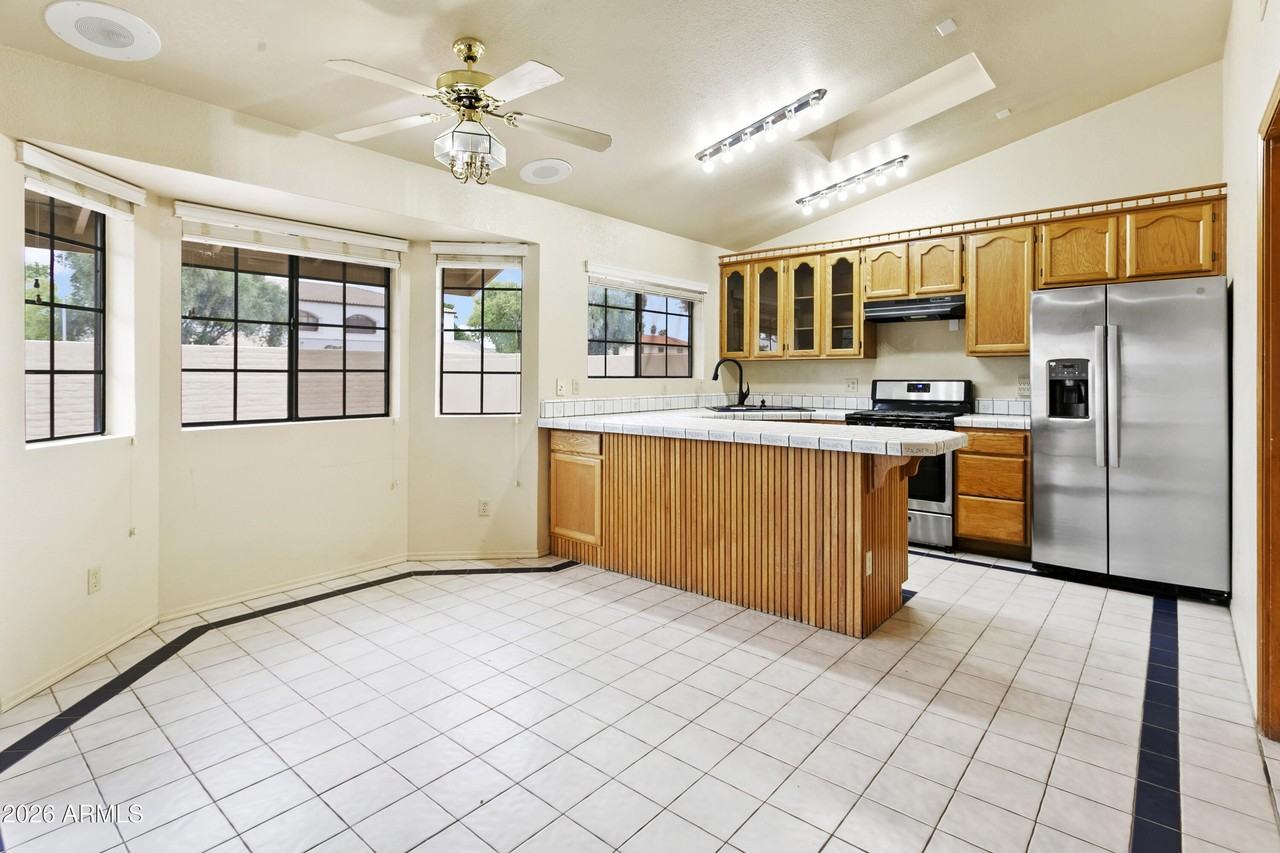 1226 E Northshore Dr - Photo 7 of 27