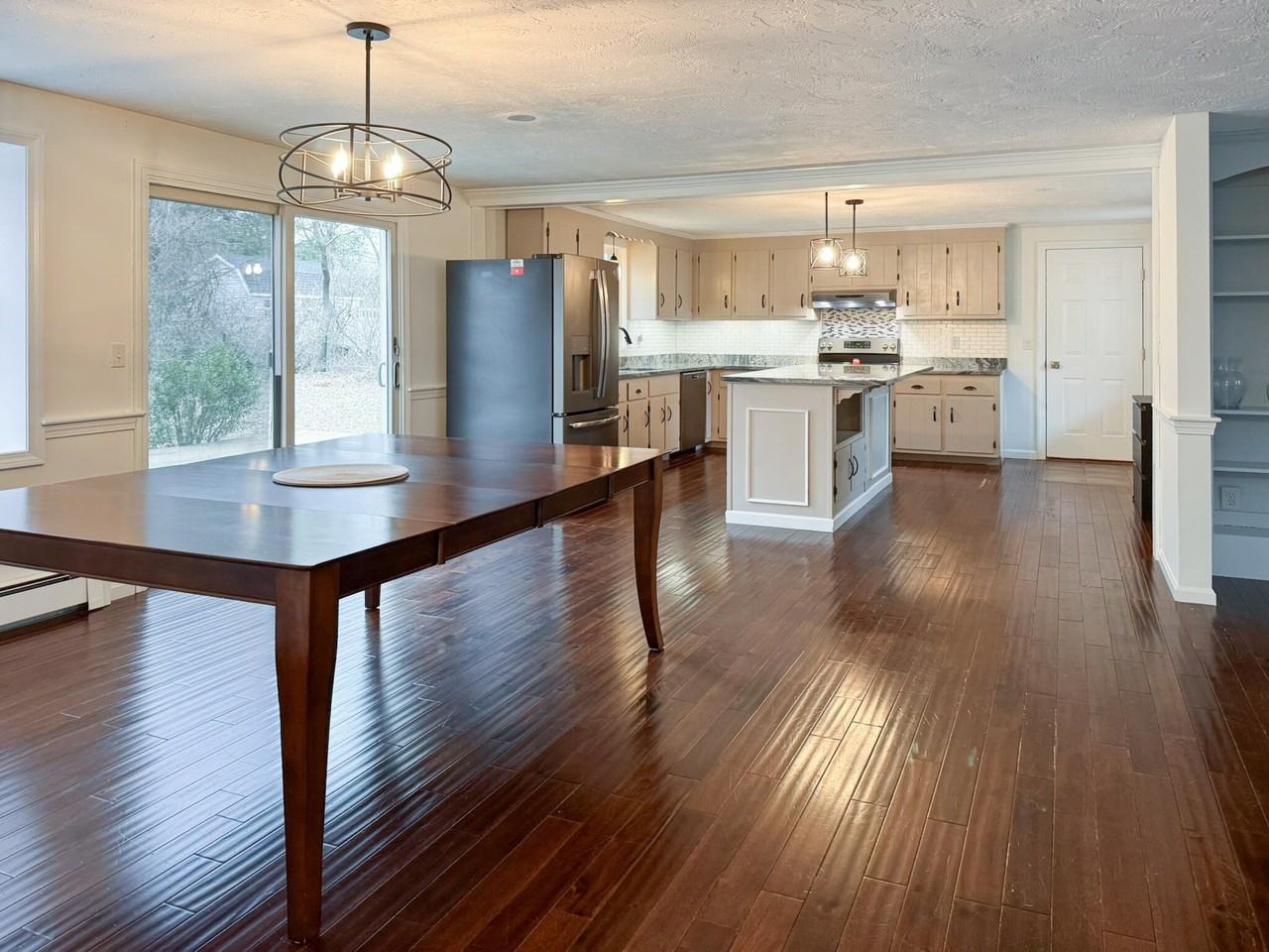 33 Greenhouse Rd - Photo 5 of 25