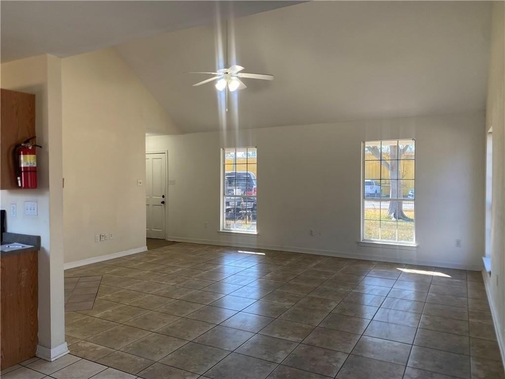 1525 Neal Ave - Photo 7 of 18