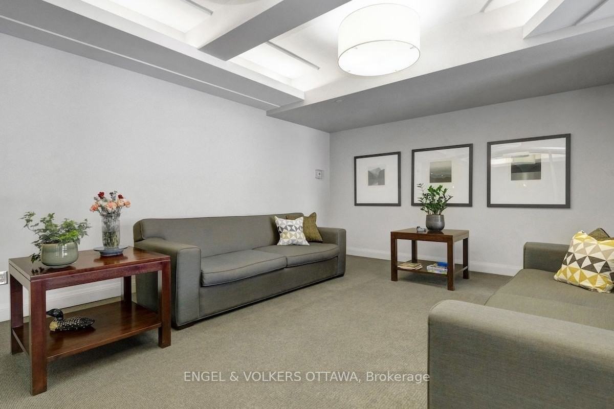 295 Mackay Street 204 - Photo 3 of 41