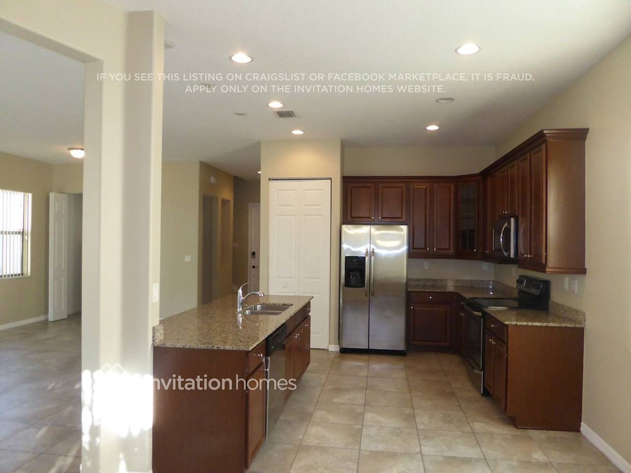 3562 Sw 93rd Ave - Photo 4 of 9