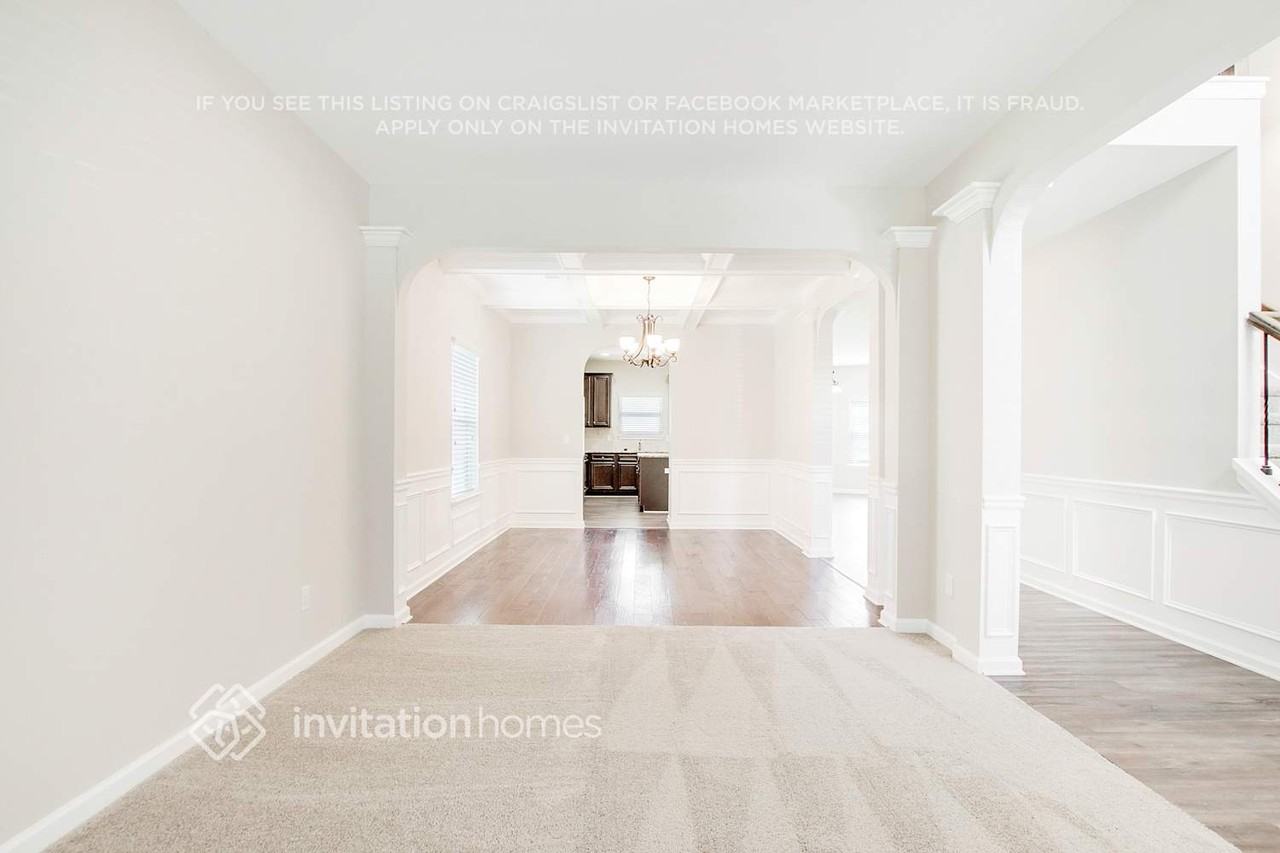 4058 Dinmont Chase - Photo 4 of 26