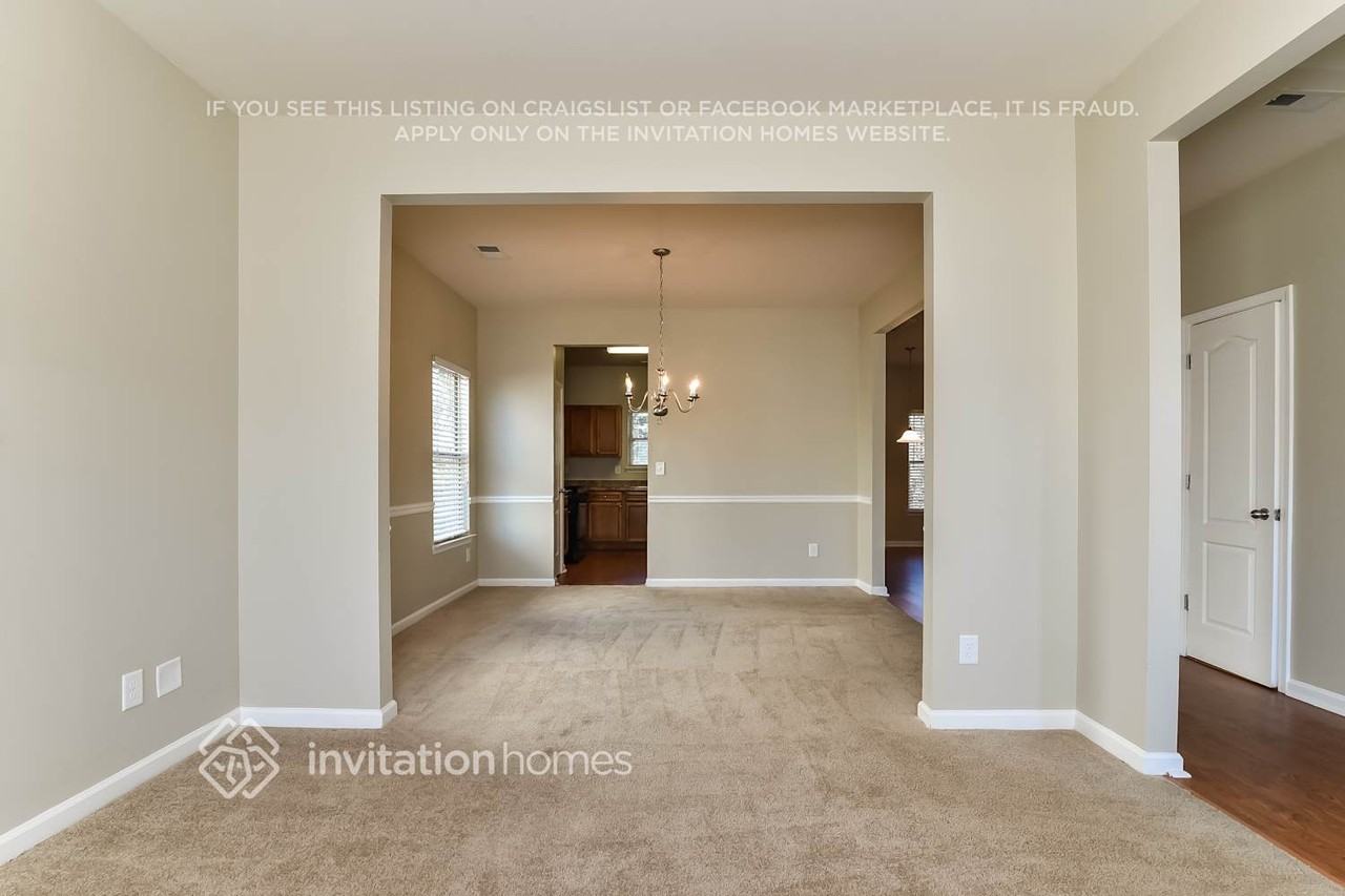 3967 Rosebud Park Dr - Photo 6 of 19