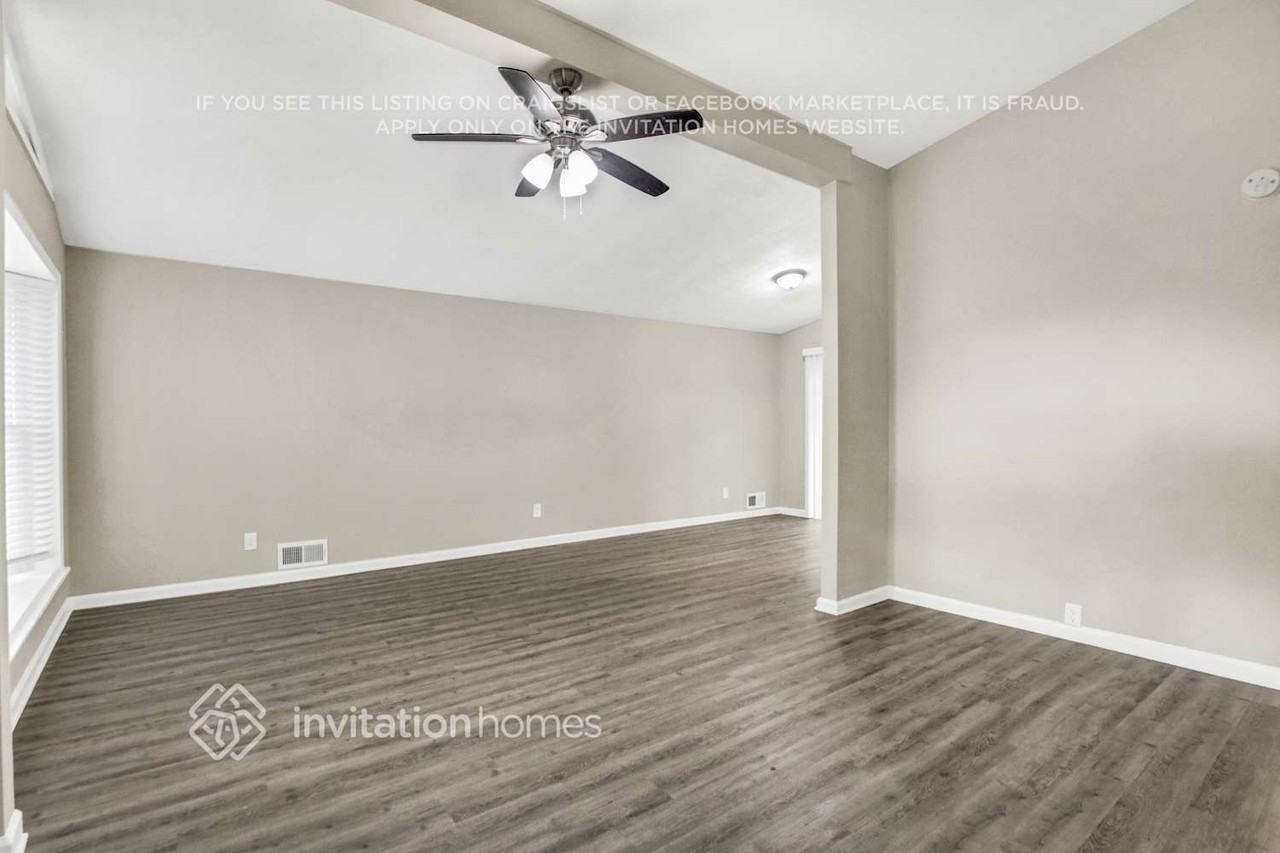 6451 Courtney Dr - Photo 4 of 23