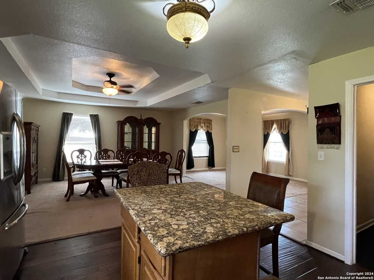 1243 Gillette Blvd #1 - Photo 5 of 10