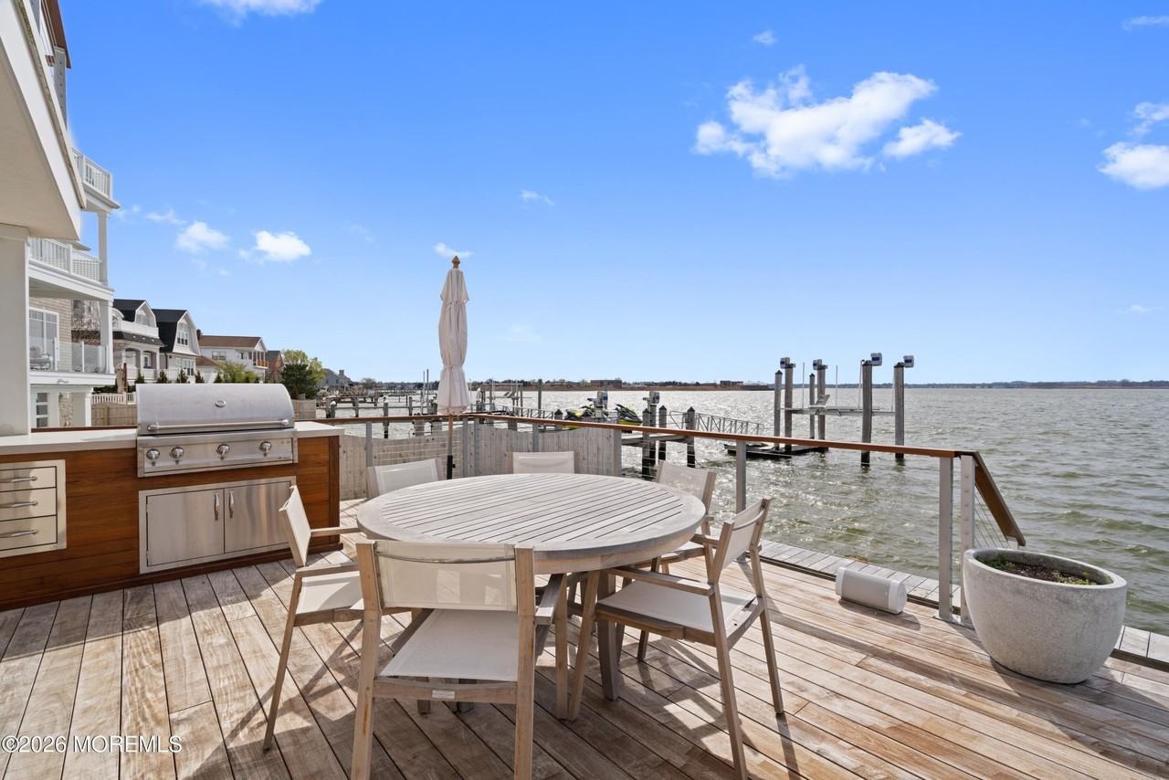 7 Circle Dr - Photo 5 of 38